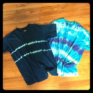2 tie-dye T-shirts